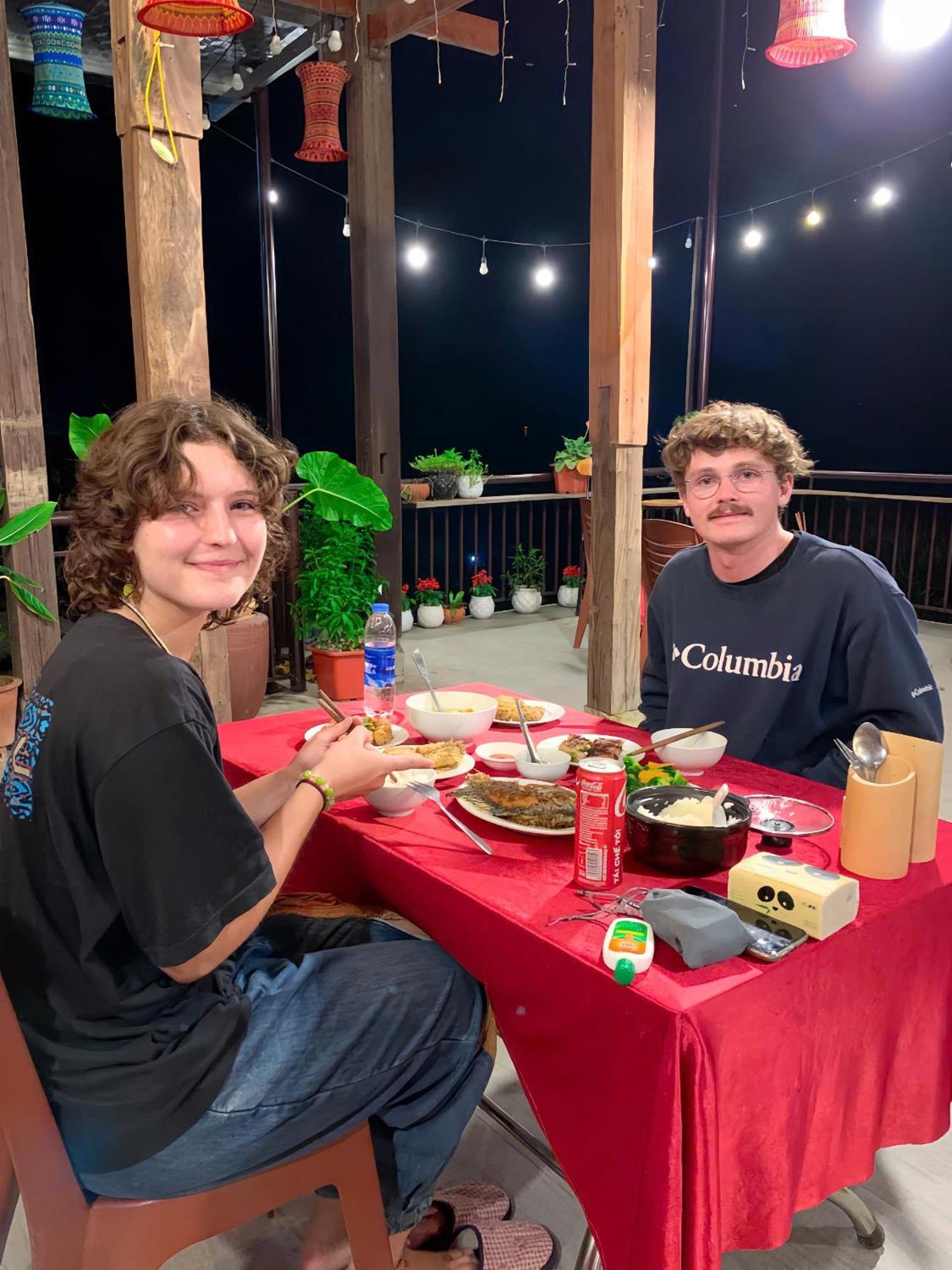 Duy Tuyen Ba Be Homestay Free Bbq Bac Kan Exterior foto