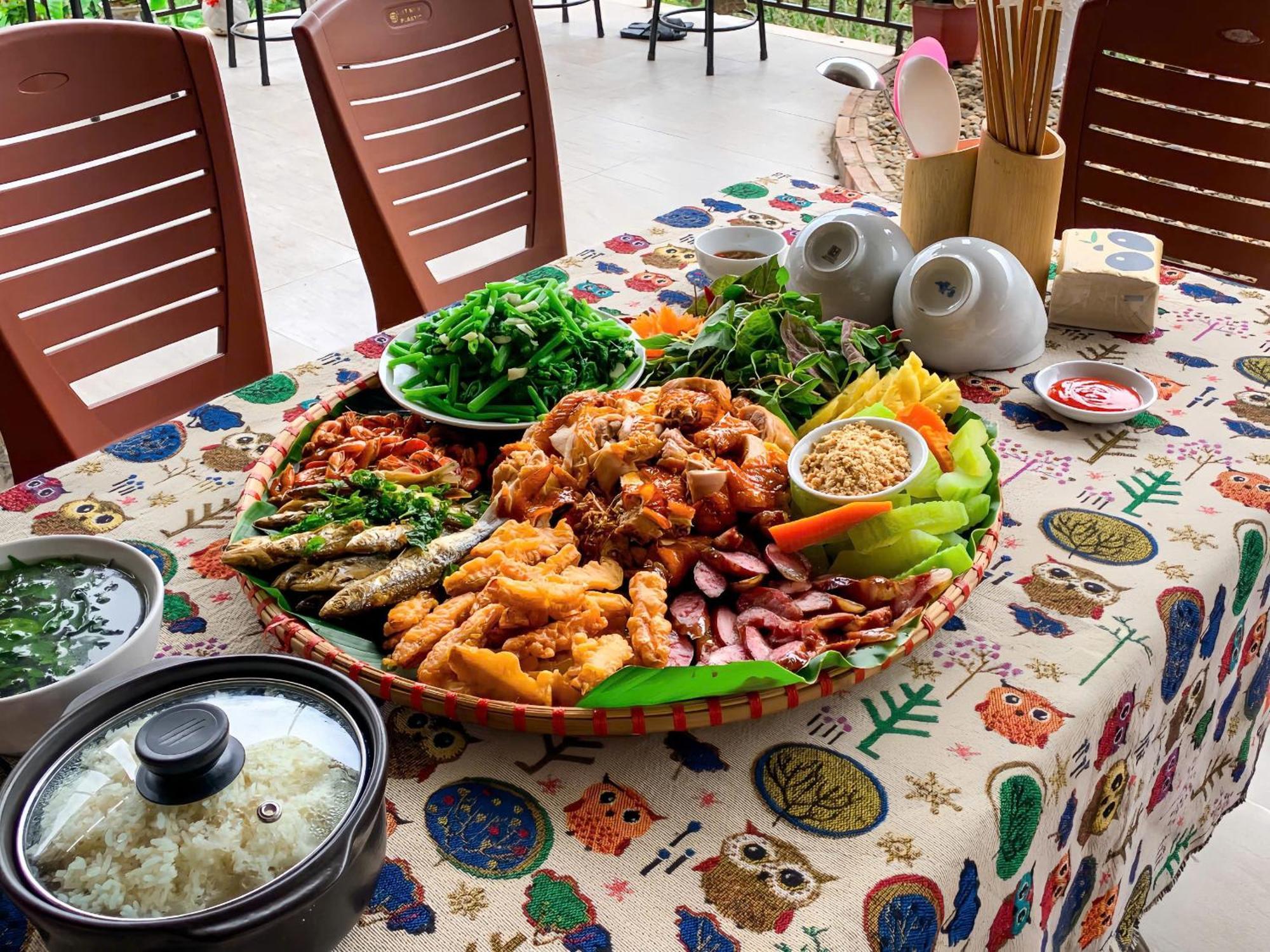 Duy Tuyen Ba Be Homestay Free Bbq Bac Kan Exterior foto